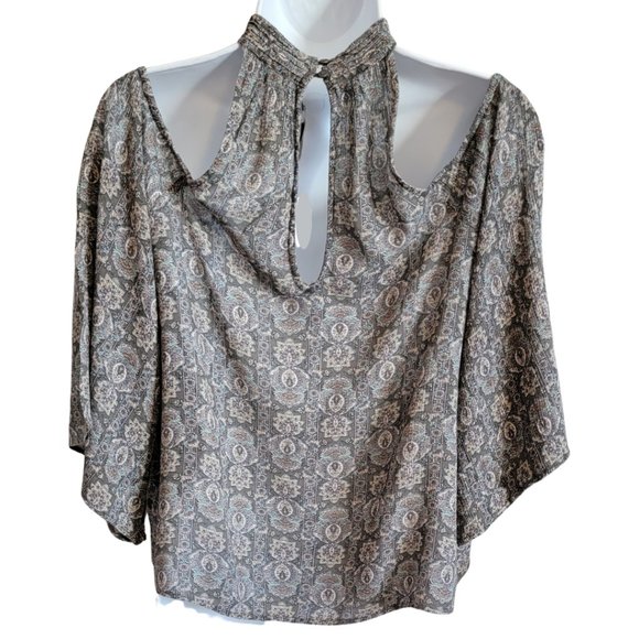 American Eagle Women's Top Off-the-Shoulders Cut-Out Pastel Print X-Small (EUC) - Picture 4 of 6